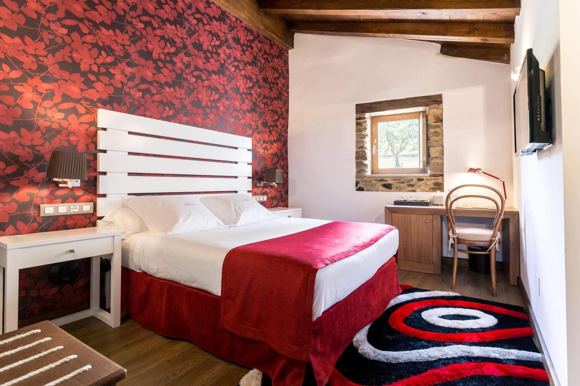 Pazo Da Pena Manzaneda Hotel ภายนอก รูปภาพ